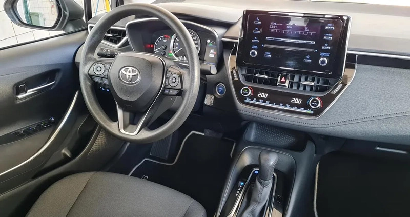 Toyota Corolla cena 85000 przebieg: 57000, rok produkcji 2019 z Kostrzyn małe 326